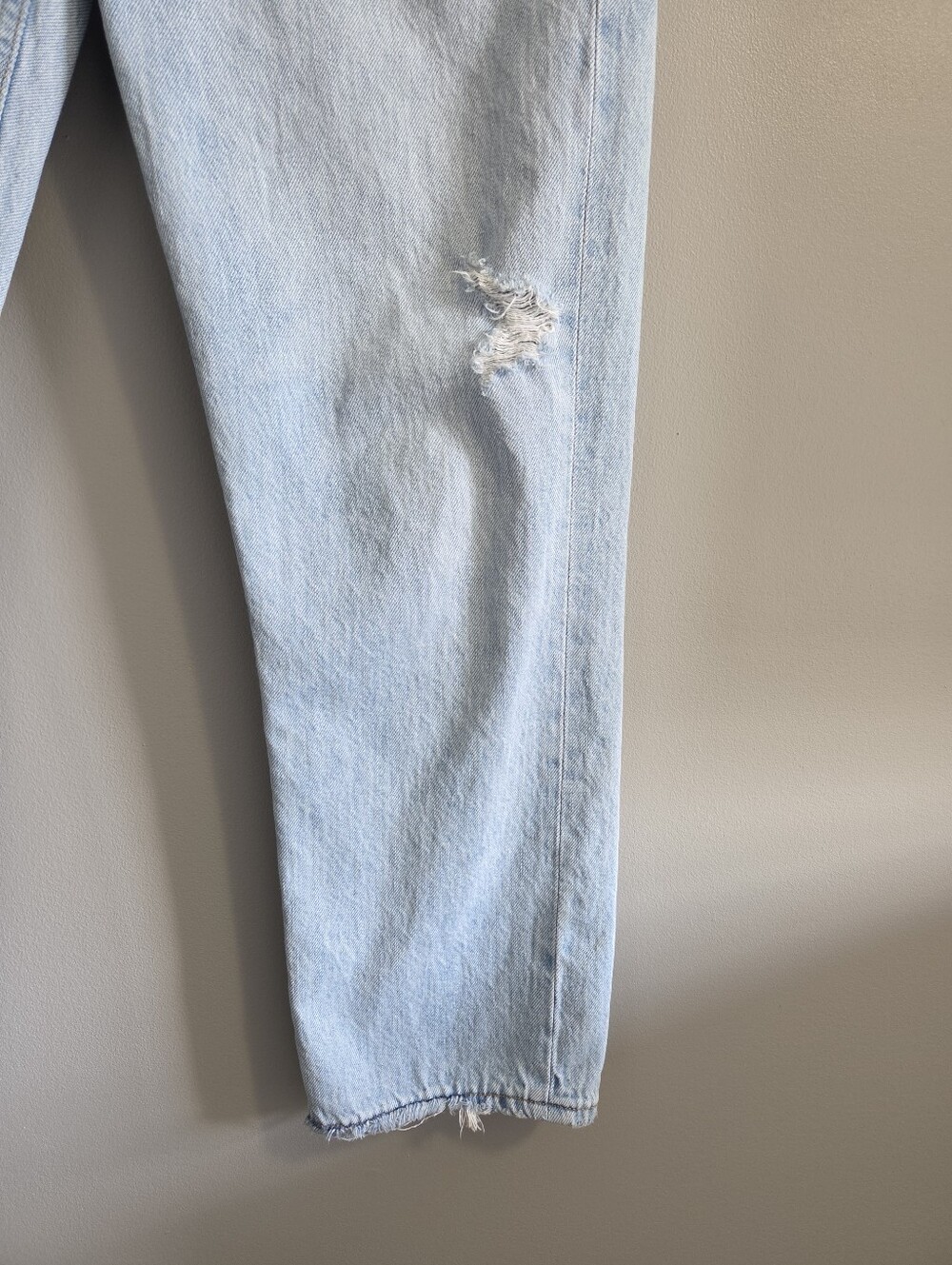 AGOLDE Riley Distressed High Rise Straight Crop Light Wash Denim Size 29 - Picture 4 of 15